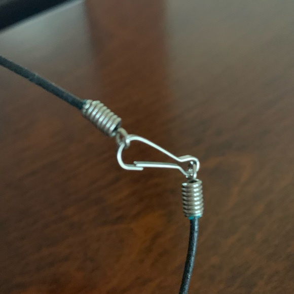 Necklace Shark Tooth - Picture 4 of 5